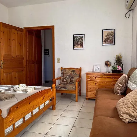 Katerina's * Agios Georgios Pagon